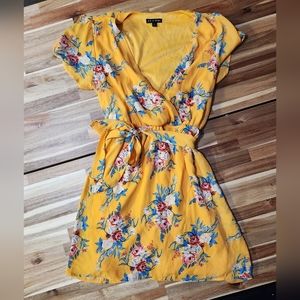 like new yellow floral mini dress